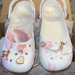 CROCS Women's White and Pink Floral Flats LOVE SHACK FANCY NWT